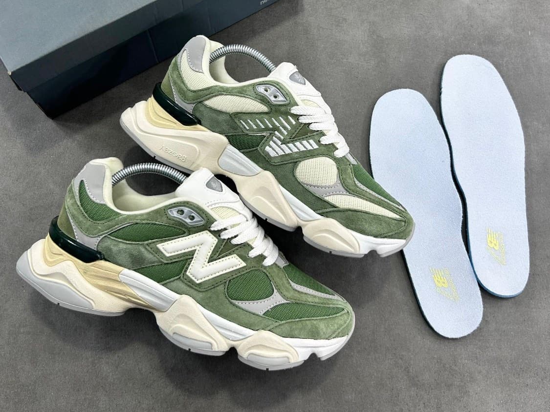 New balance sneaker 